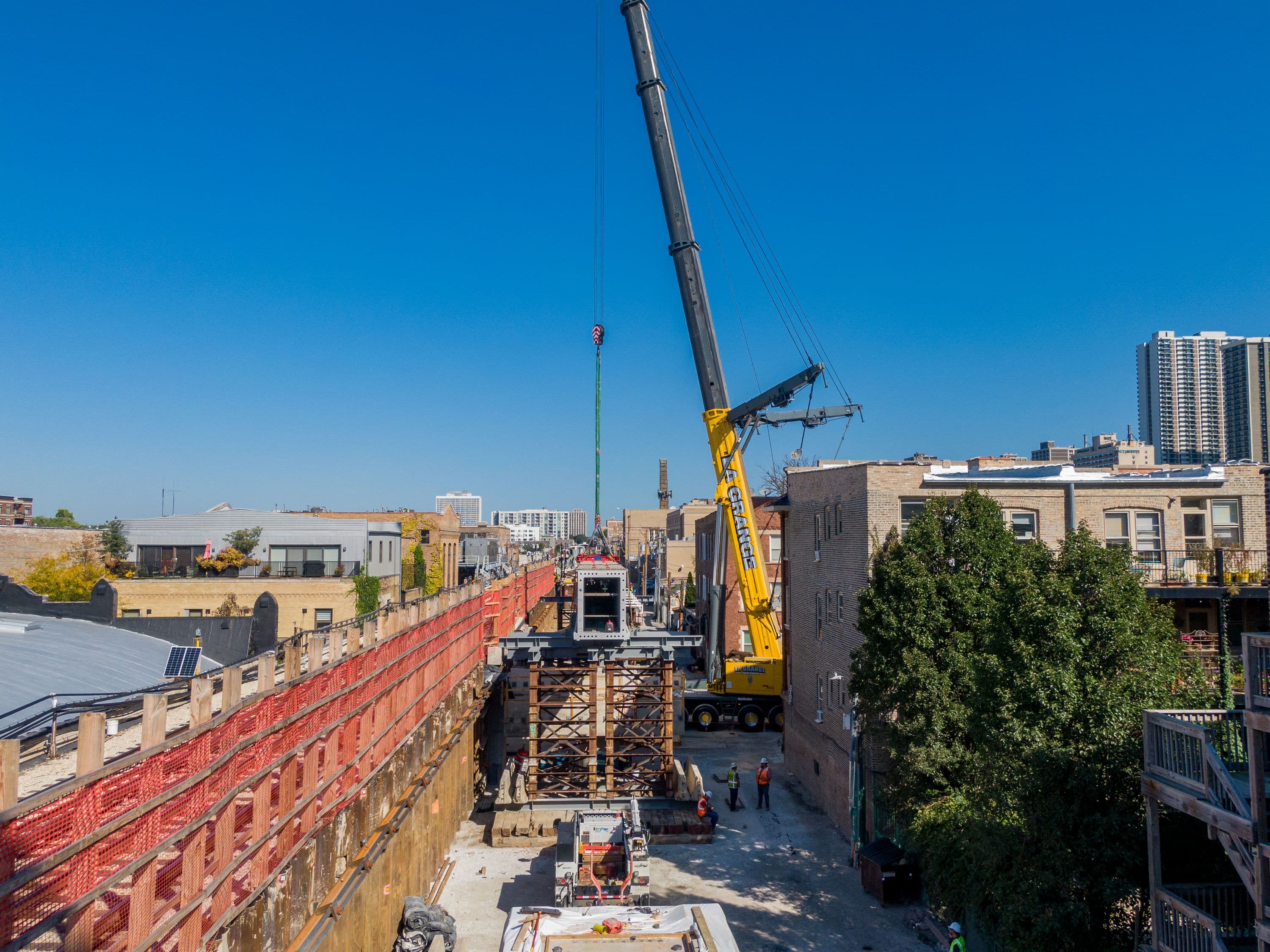Gantry Crane for Laying Track Segments