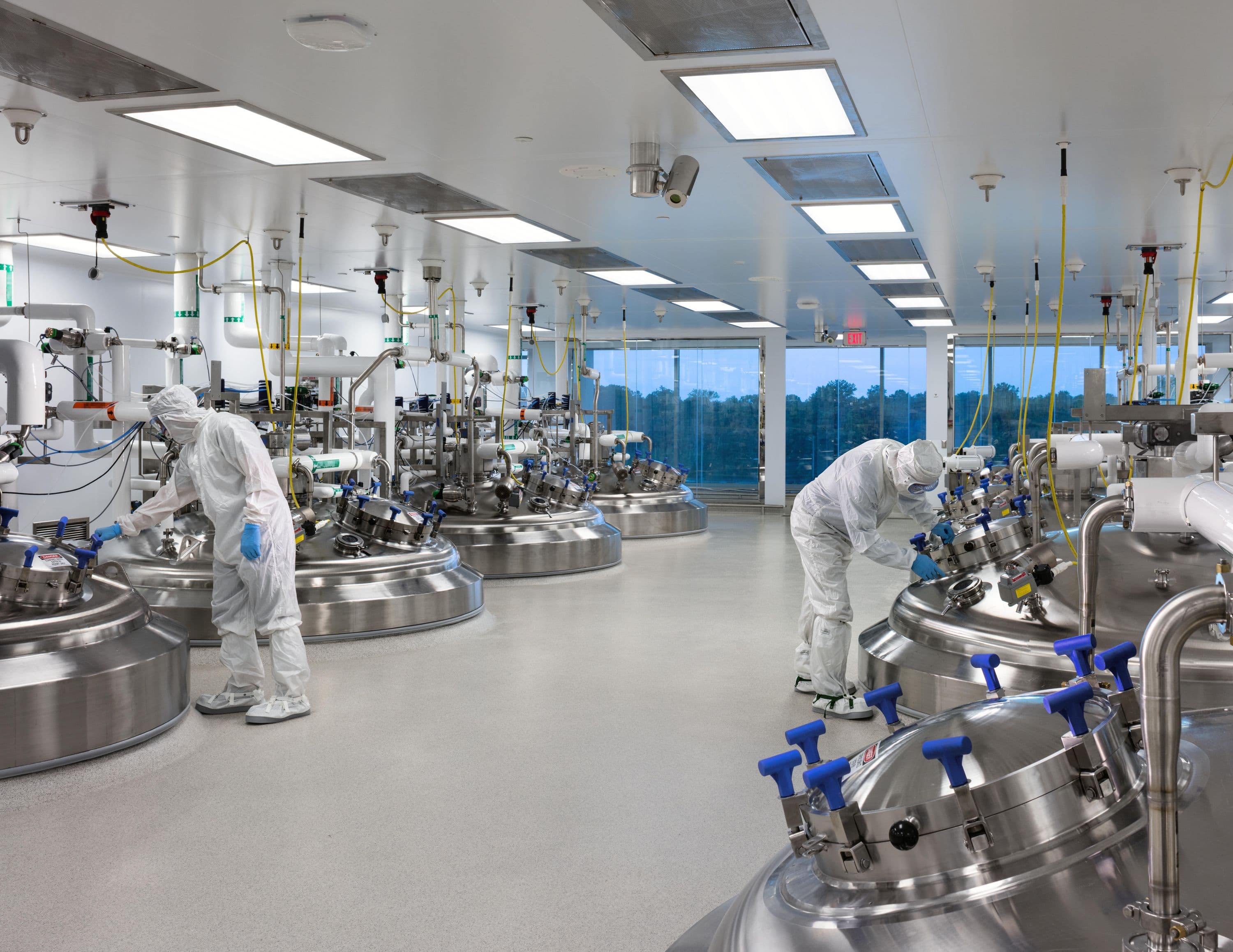 Fractionation building precipitation area